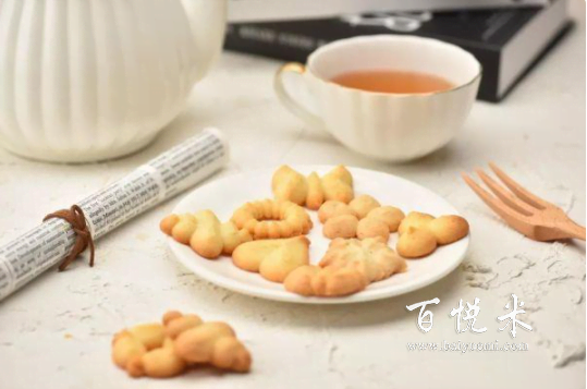 入門簡(jiǎn)單易學(xué)的曲奇餅干,操作簡(jiǎn)單還美味,快學(xué)起來